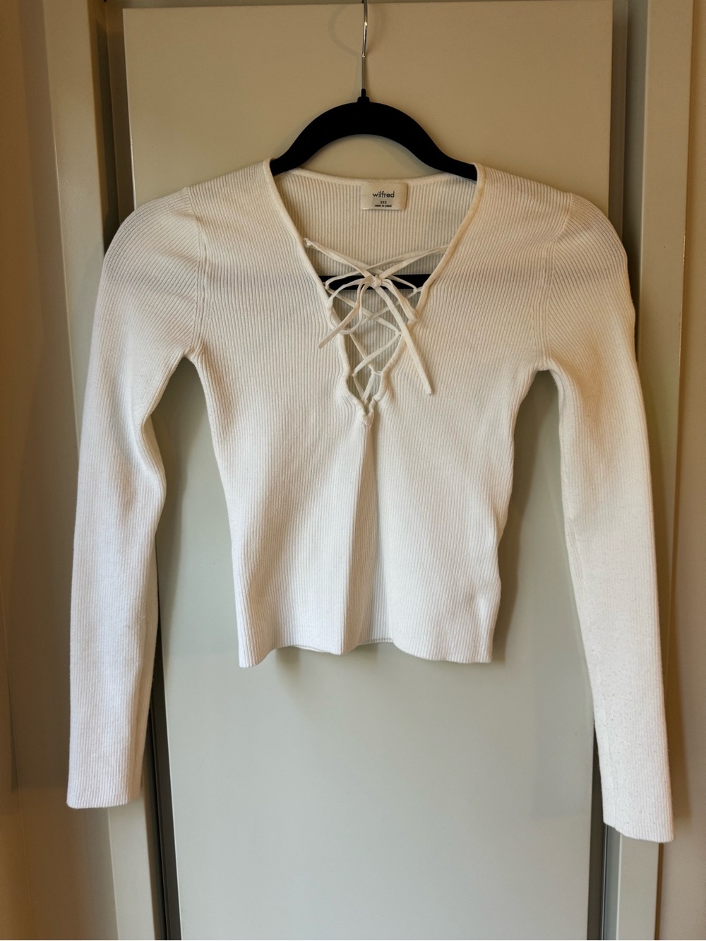Wilfred White Ribbed Lace-Up Long Sleeve Top